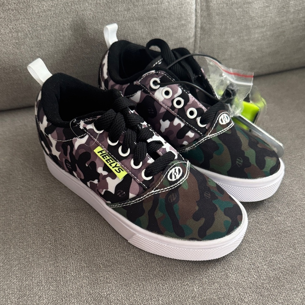 Heelys Camouflage Kids Shoes